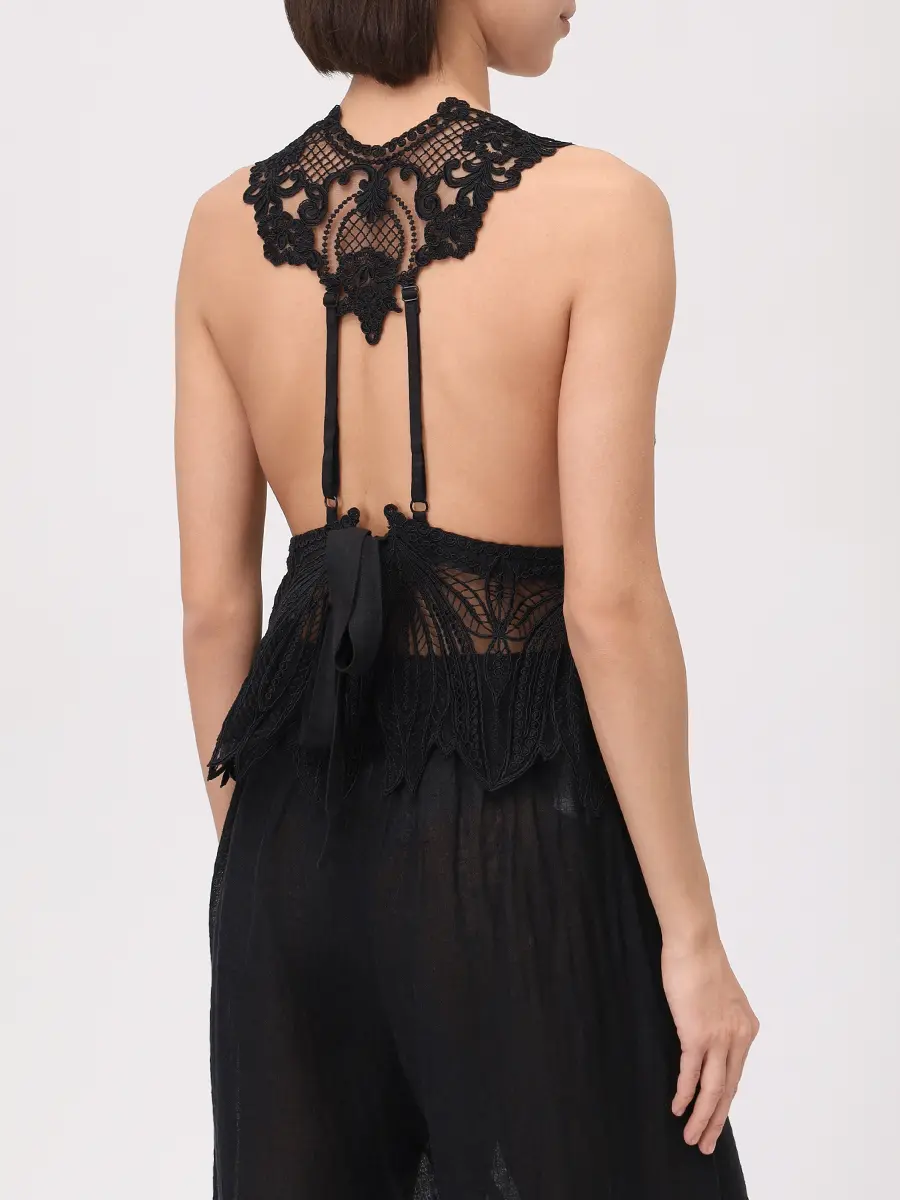 Топ с шитьем