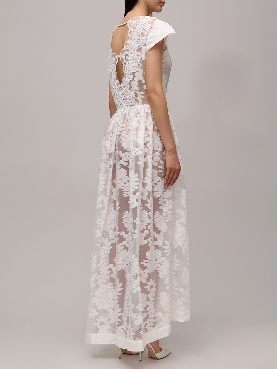 Платье с кружевом