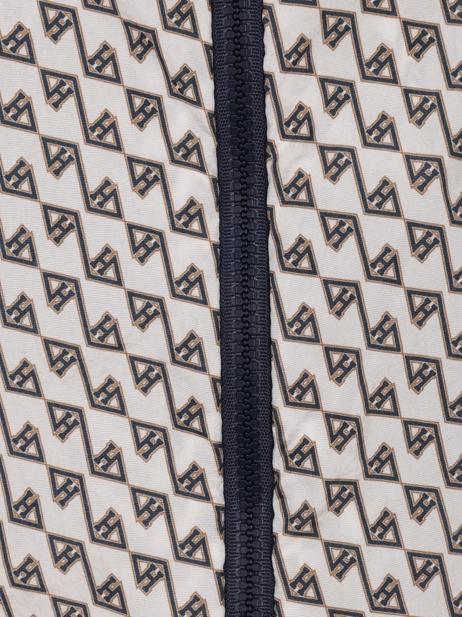 Ветровка с логотипом