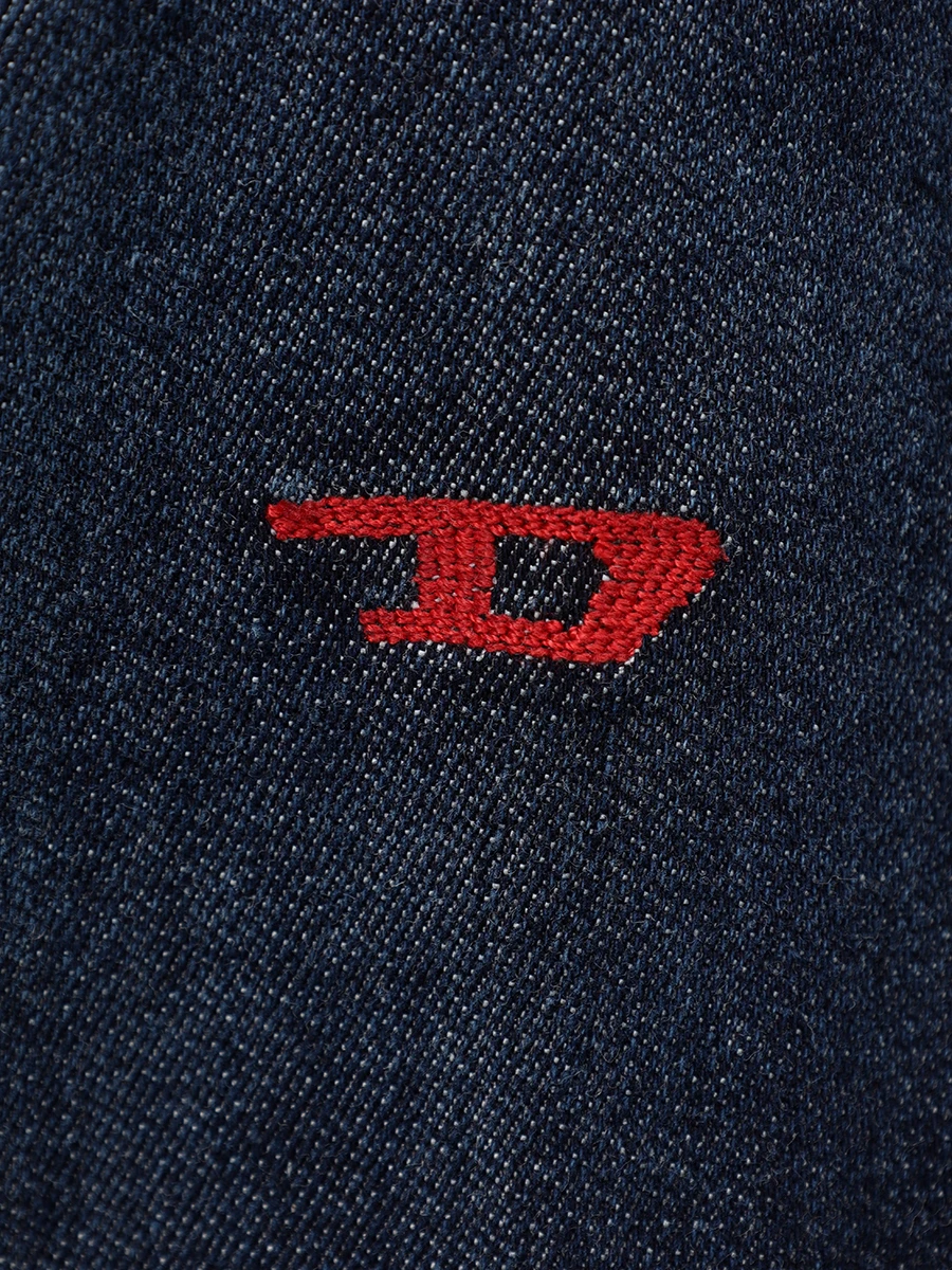 Куртка джинсовая