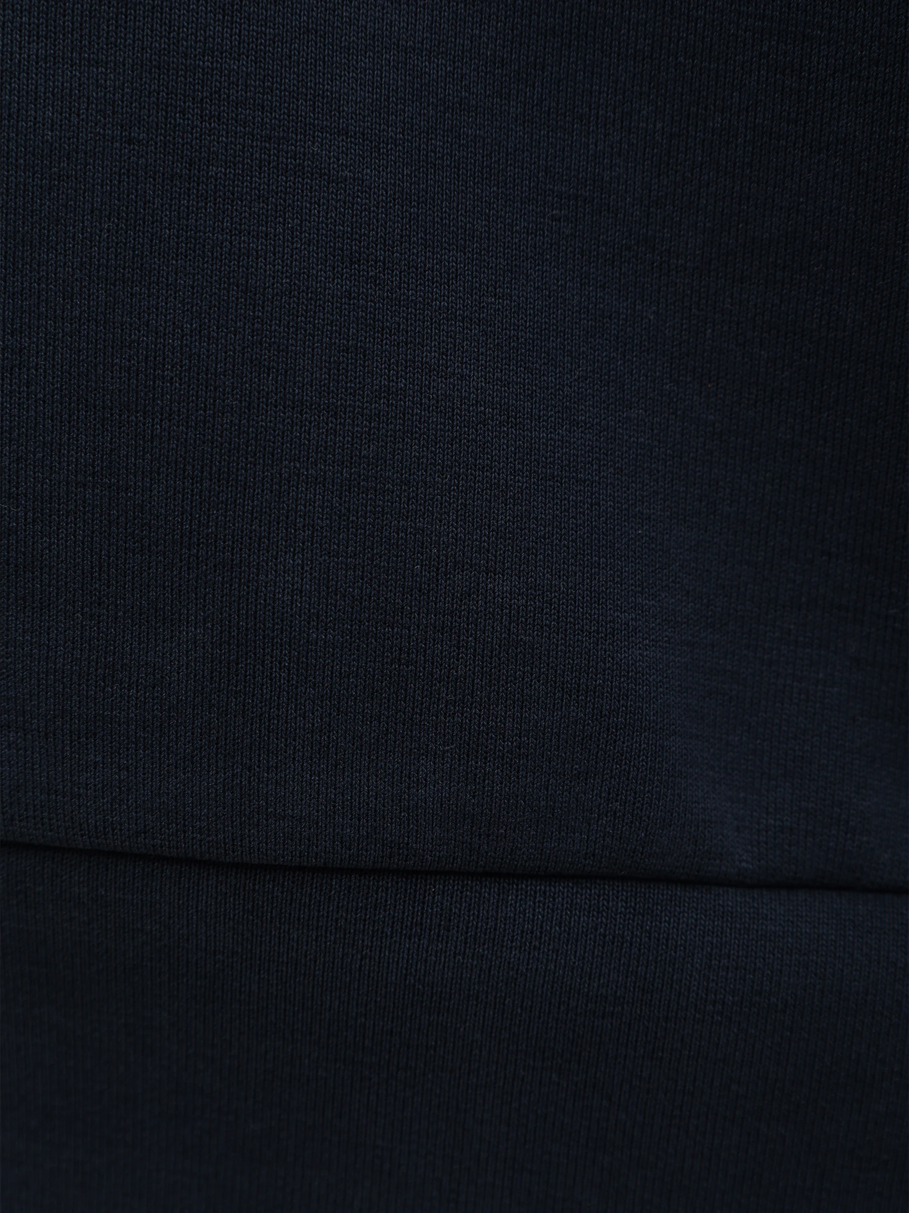 Толстовка с вырезом