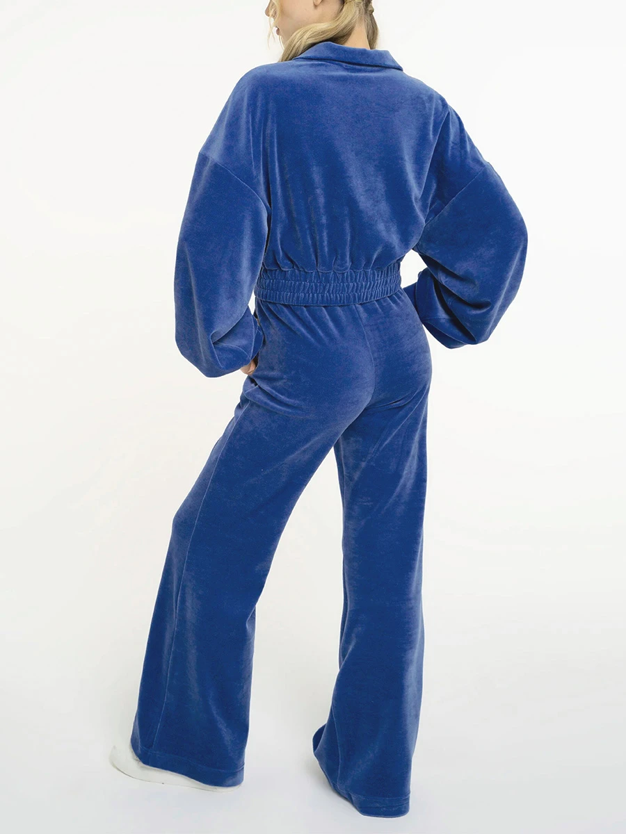 Костюм велюровый