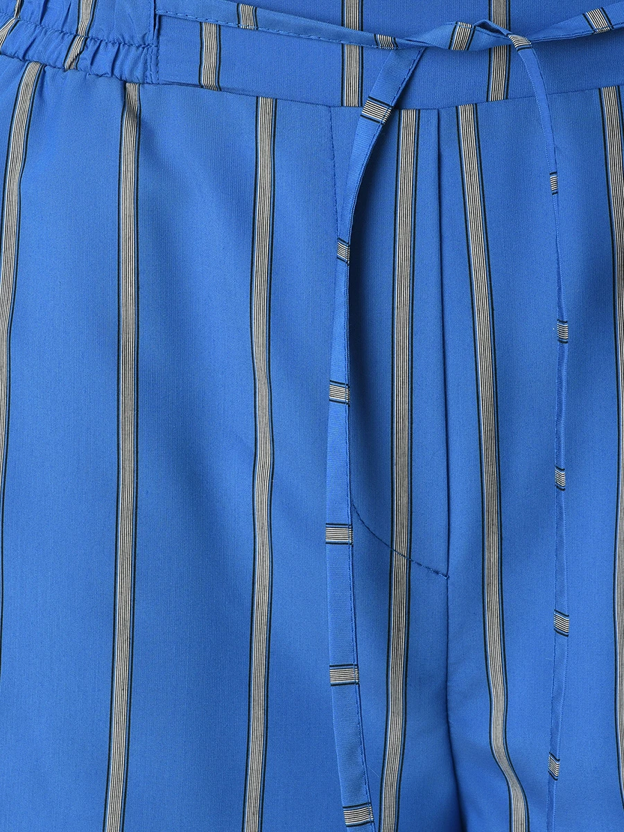 Шорты в полоску