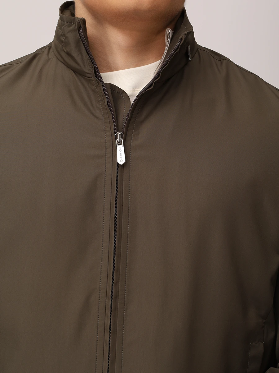 Ветровка однотонная