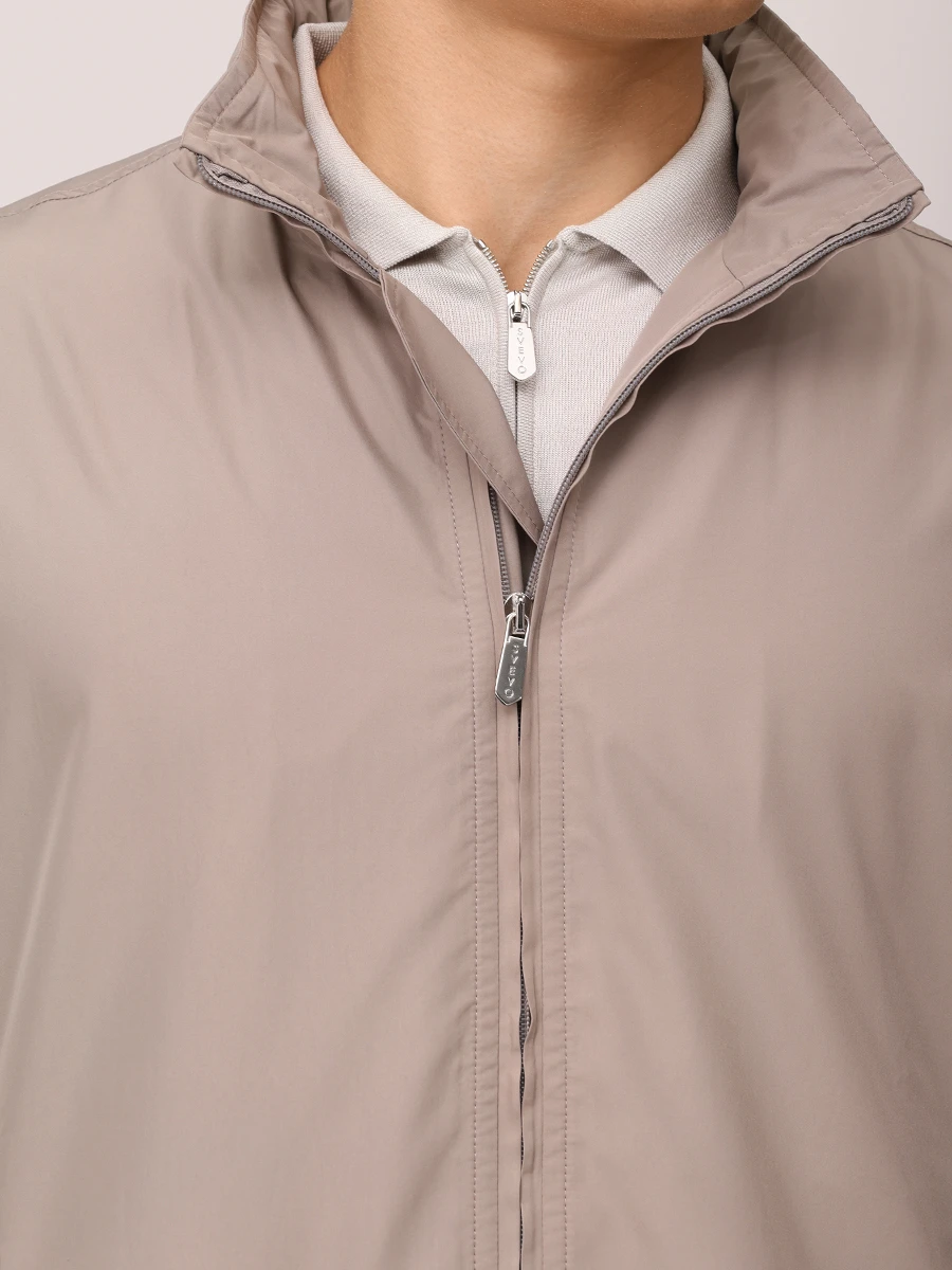 Ветровка однотонная