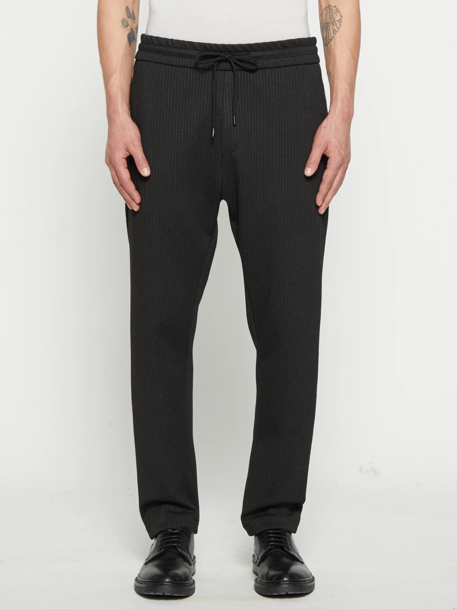 Брюки в полоску