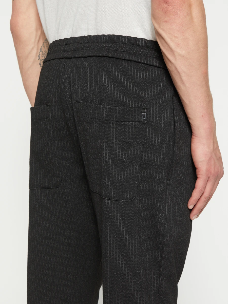 Брюки в полоску