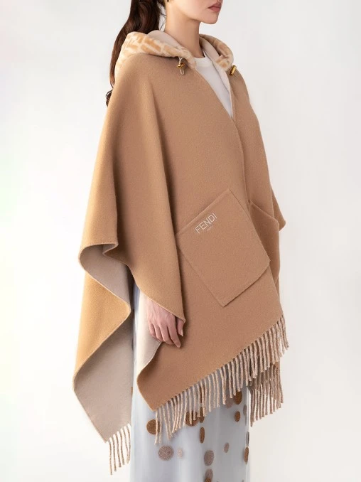 Пончо двустороннее FENDI
