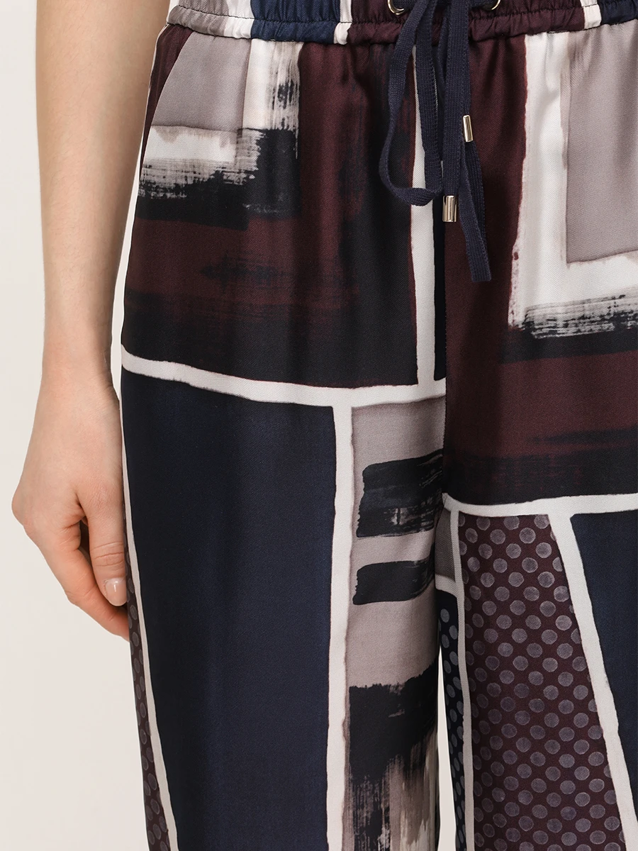 Костюм шелковый