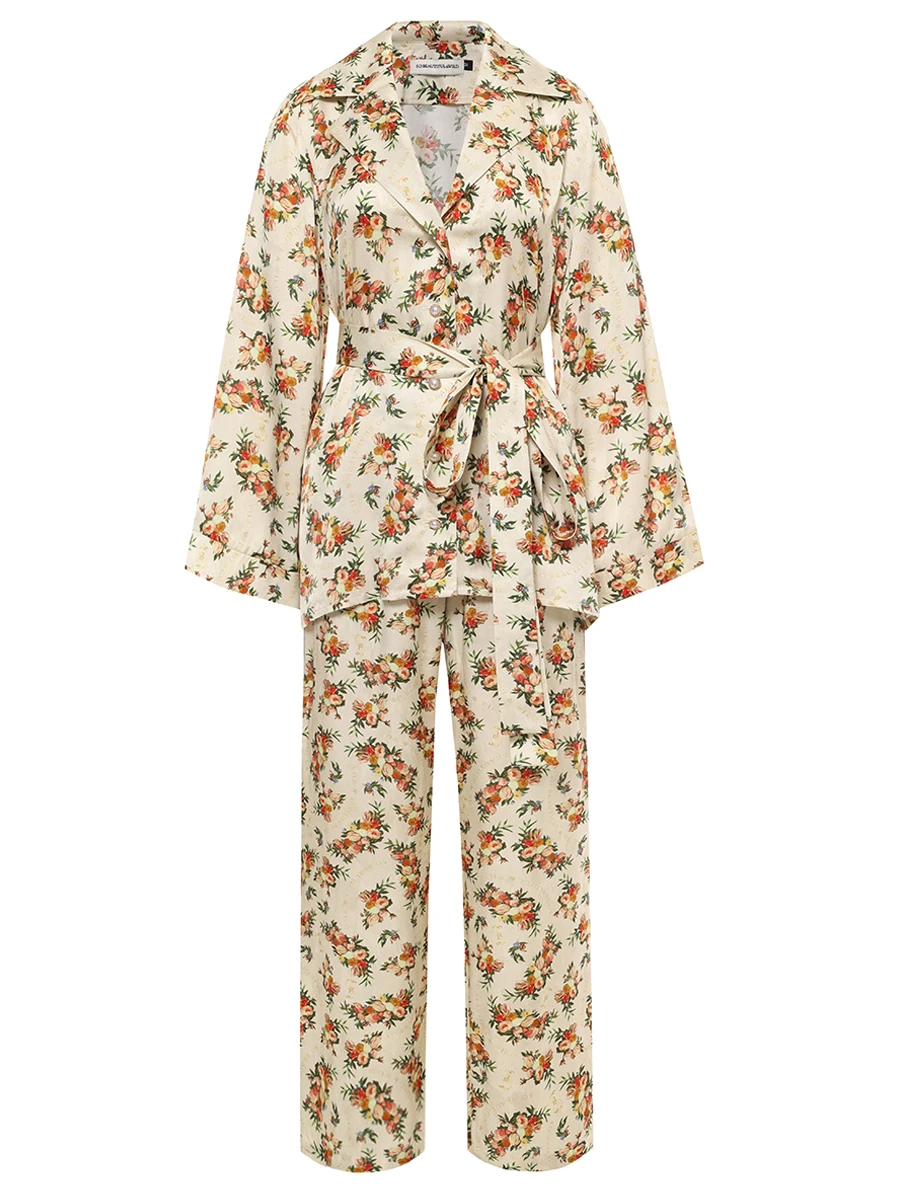 Костюм из вискозы