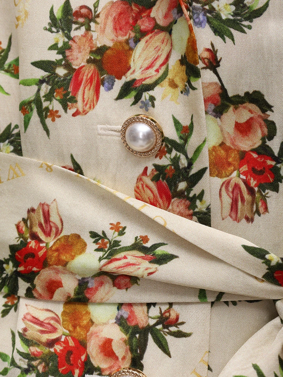 Костюм из вискозы