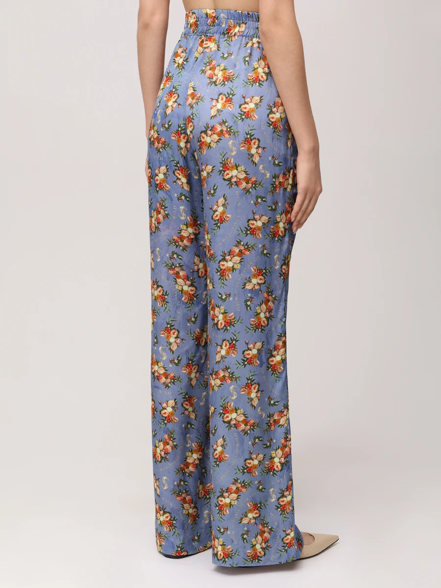 Костюм из вискозы