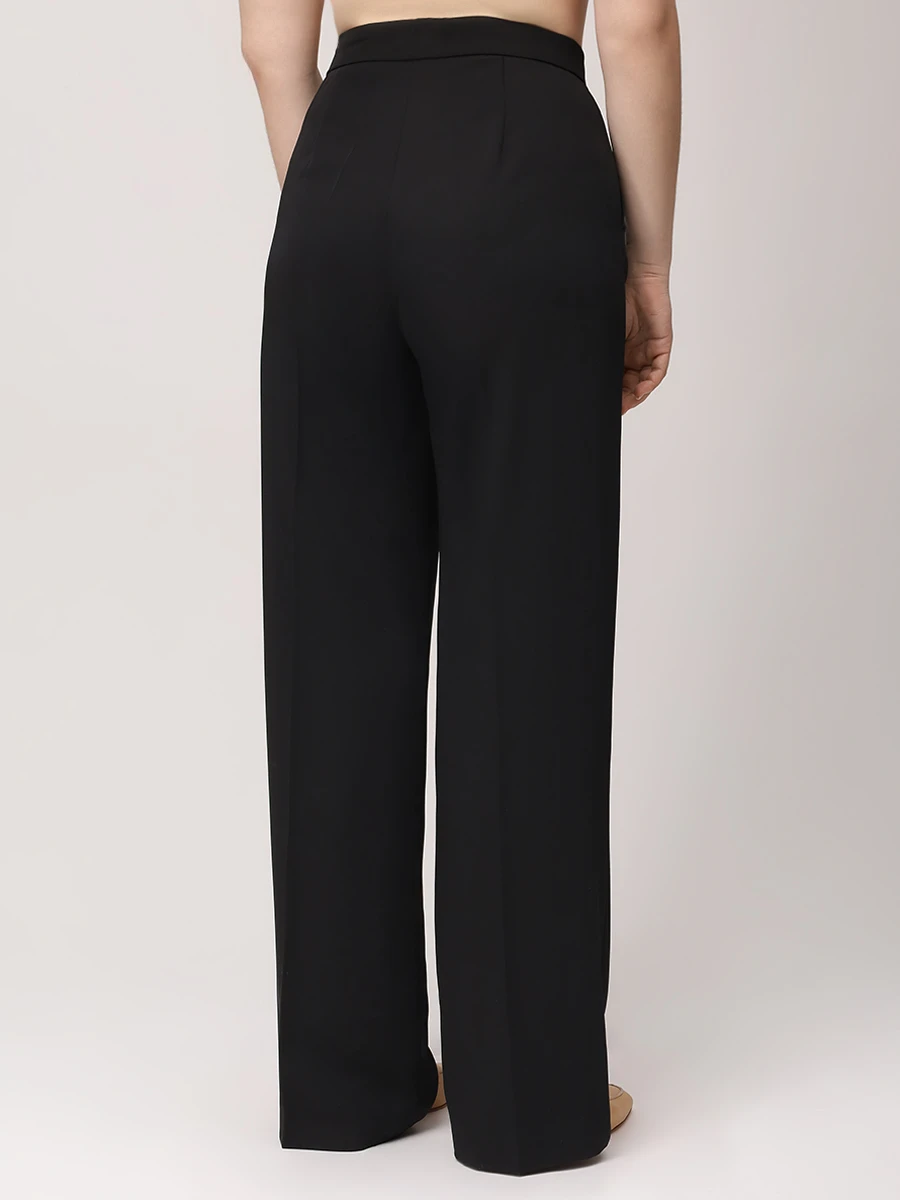 Костюм однотонный