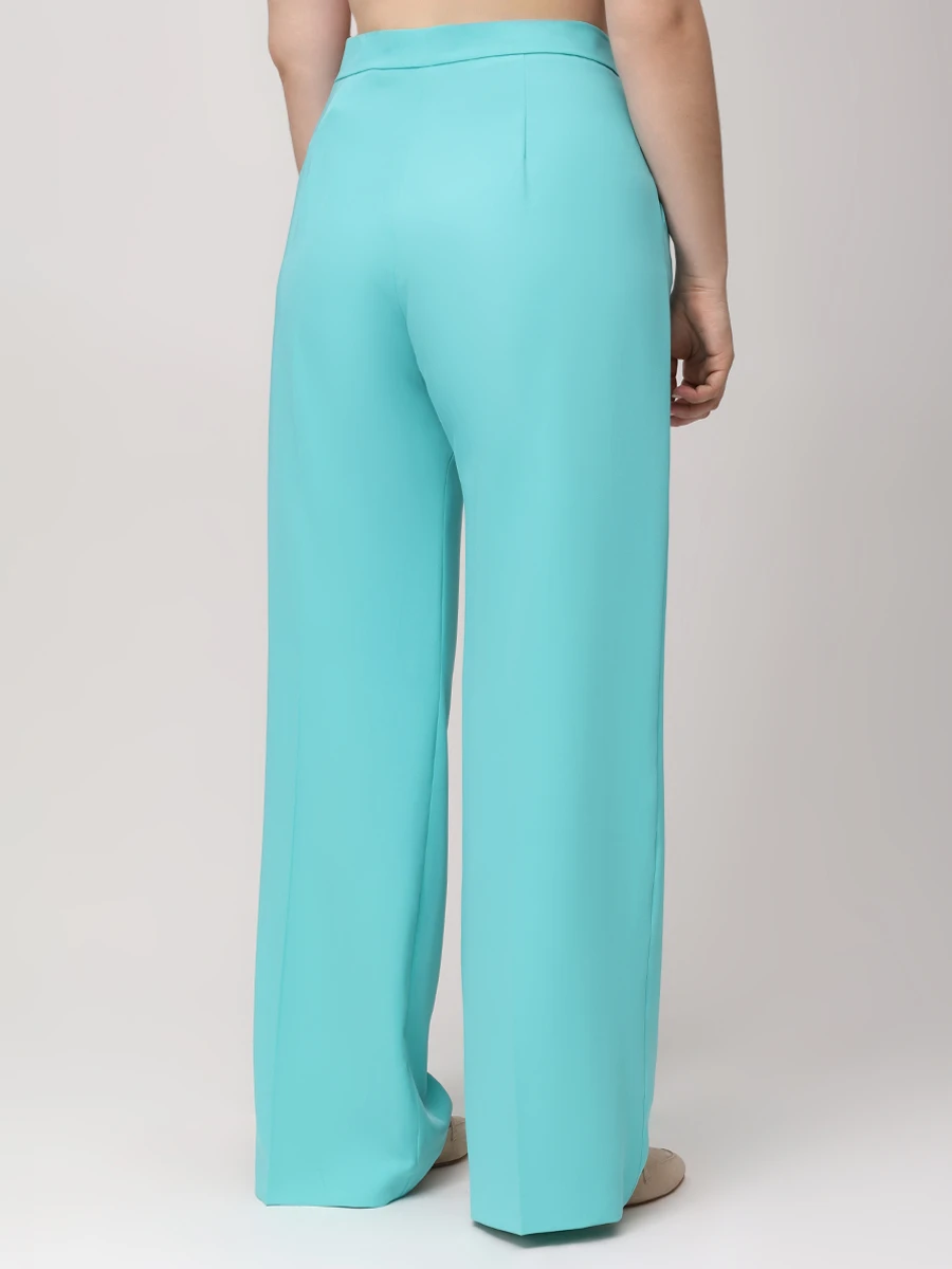 Костюм однотонный