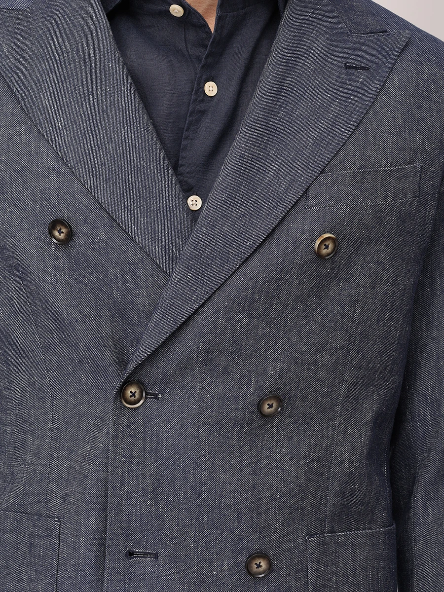 Костюм из хлопка и льна