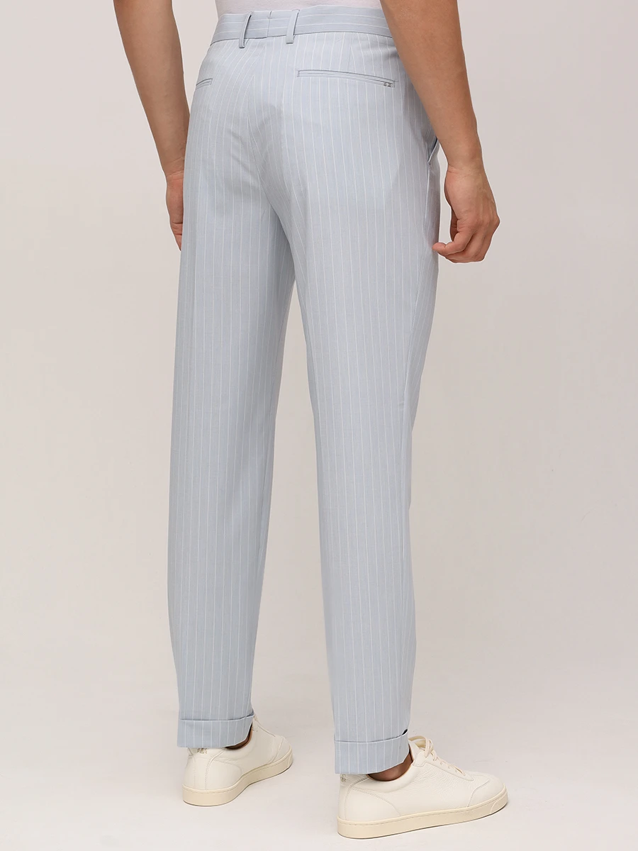 Костюм из хлопка и льна