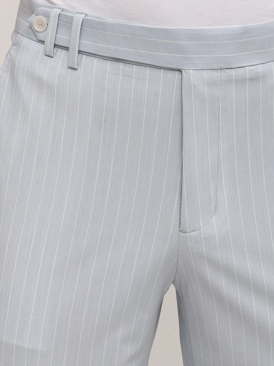 Костюм из хлопка и льна