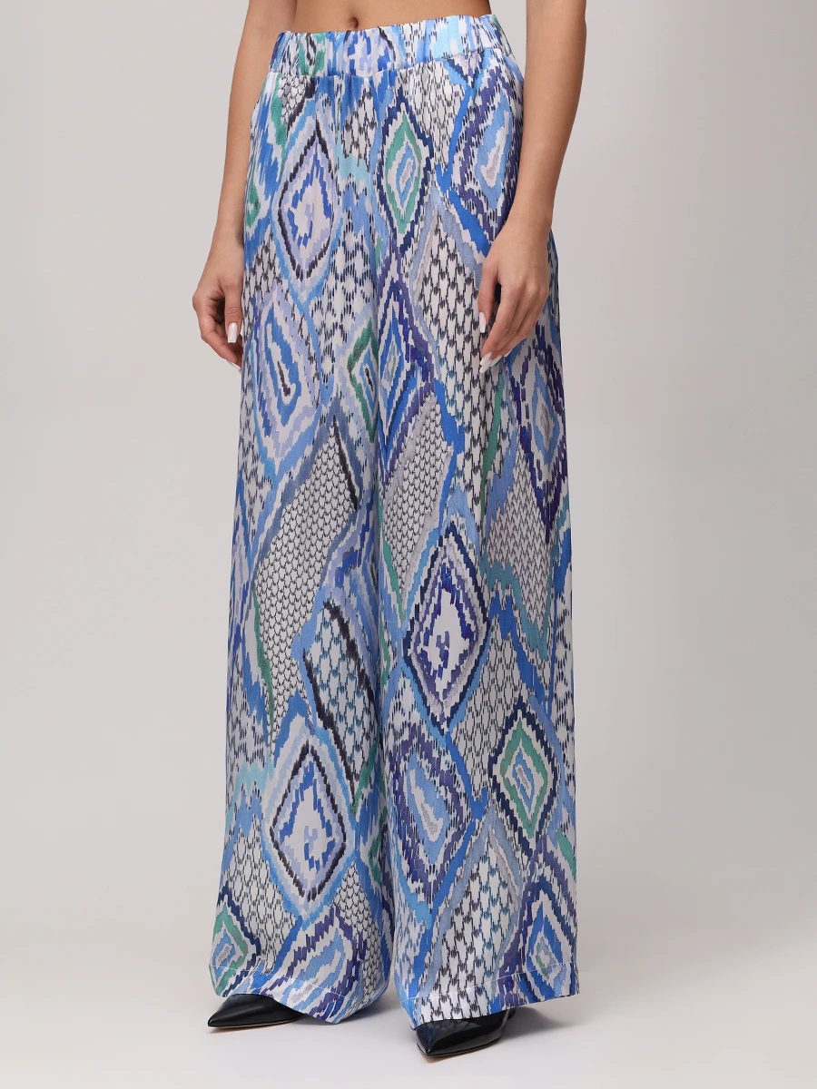 Костюм шелковый