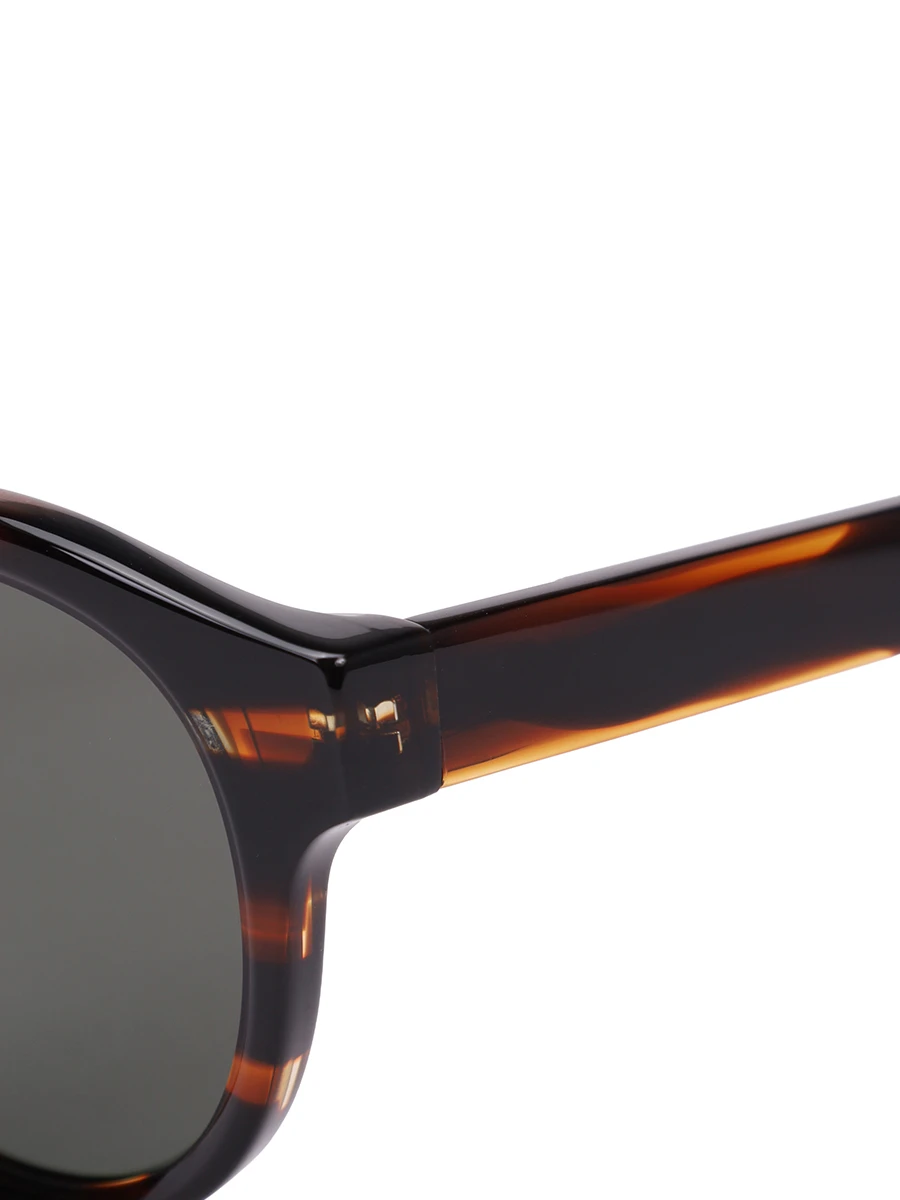 Очки солнцезащитные