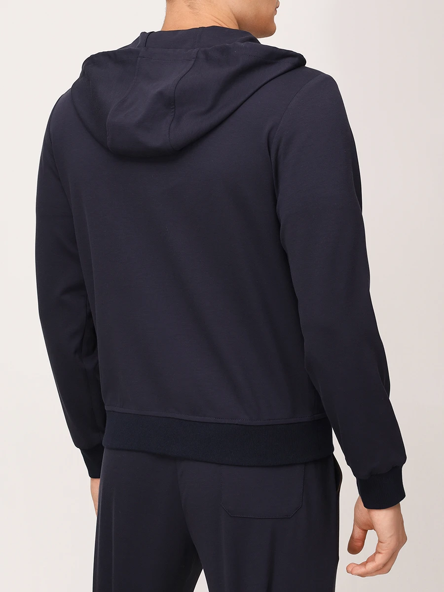 Костюм из вискозы