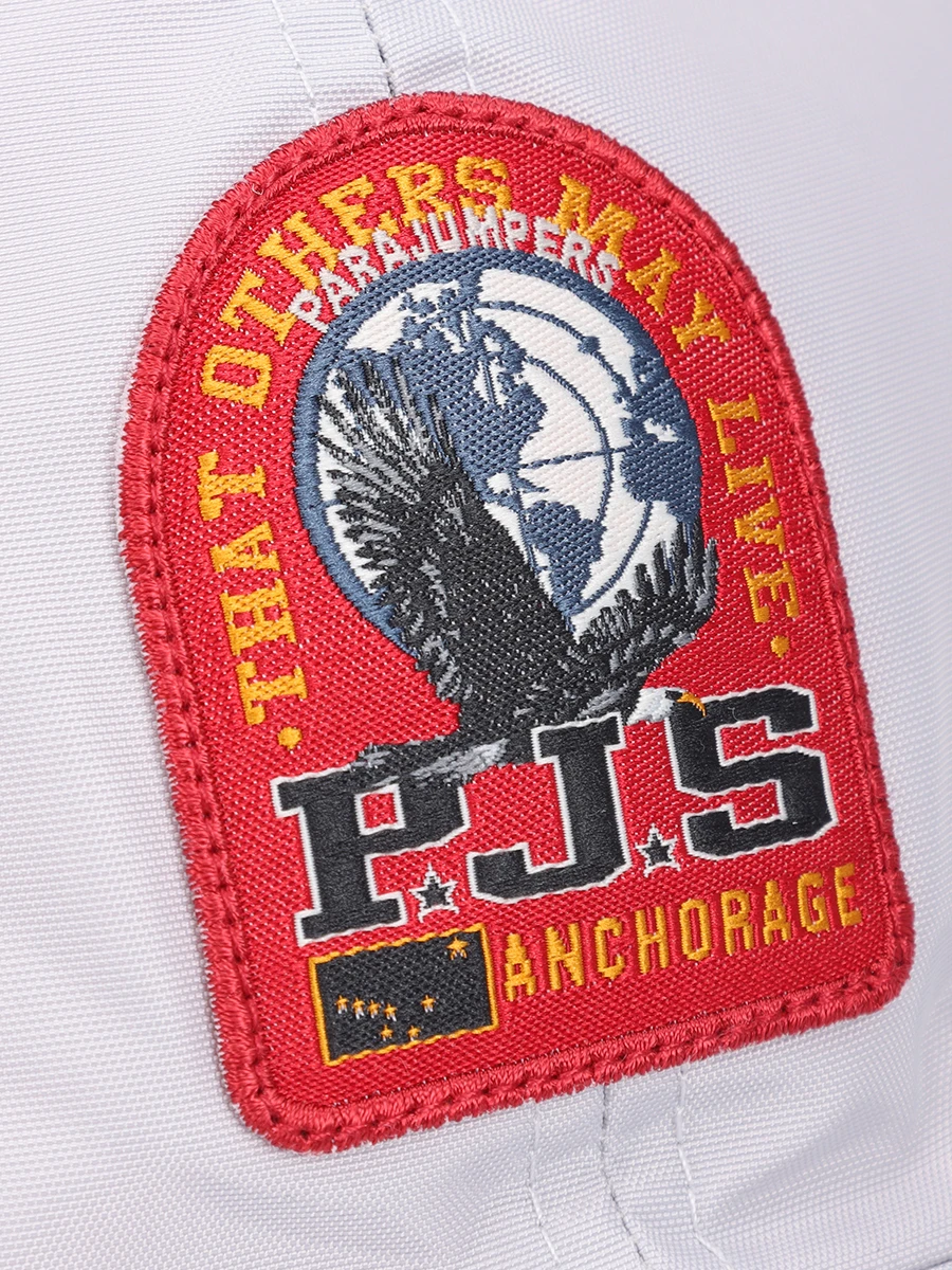 Бейсболка с логотипом