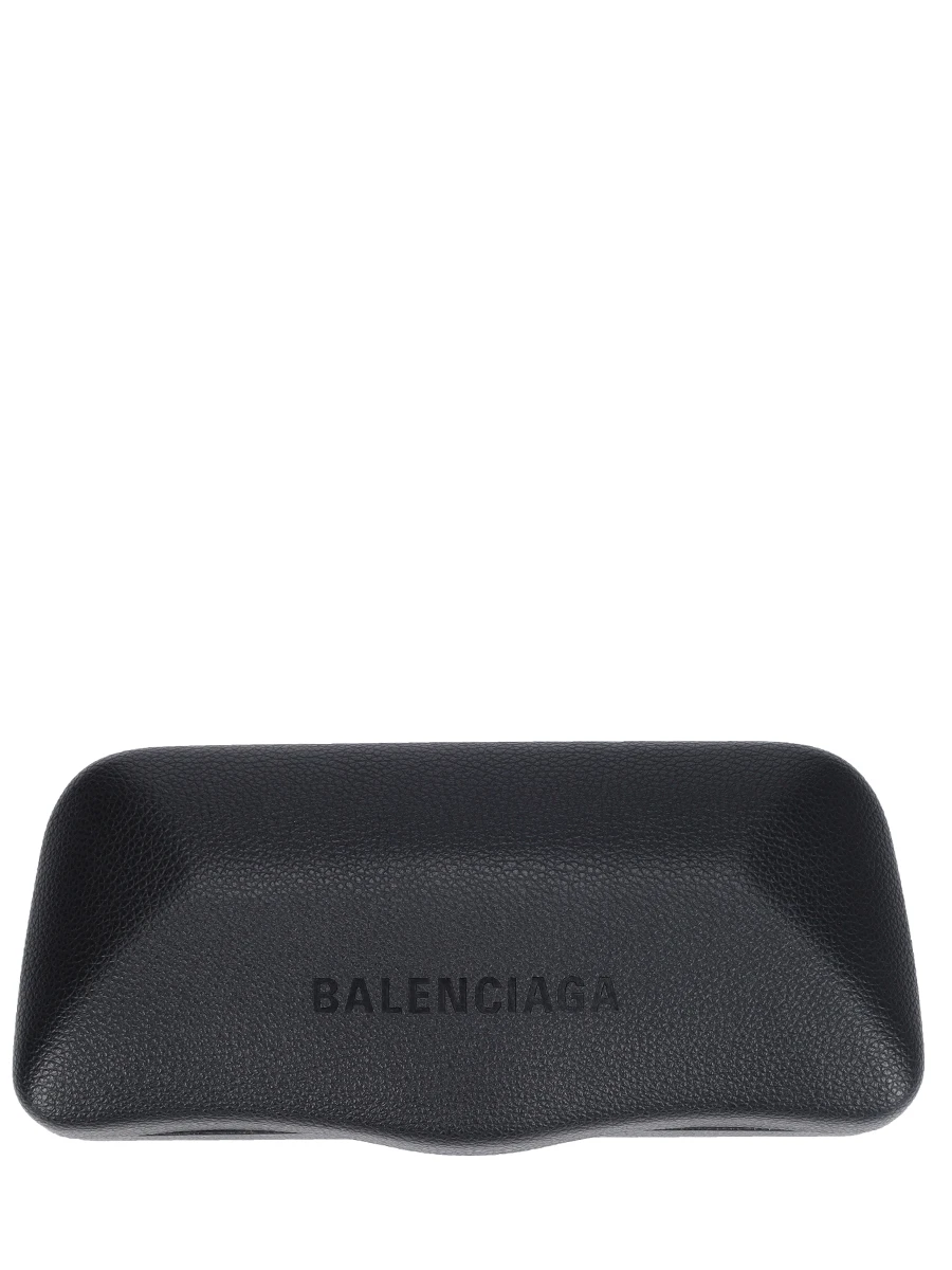 Очки солнцезащитные