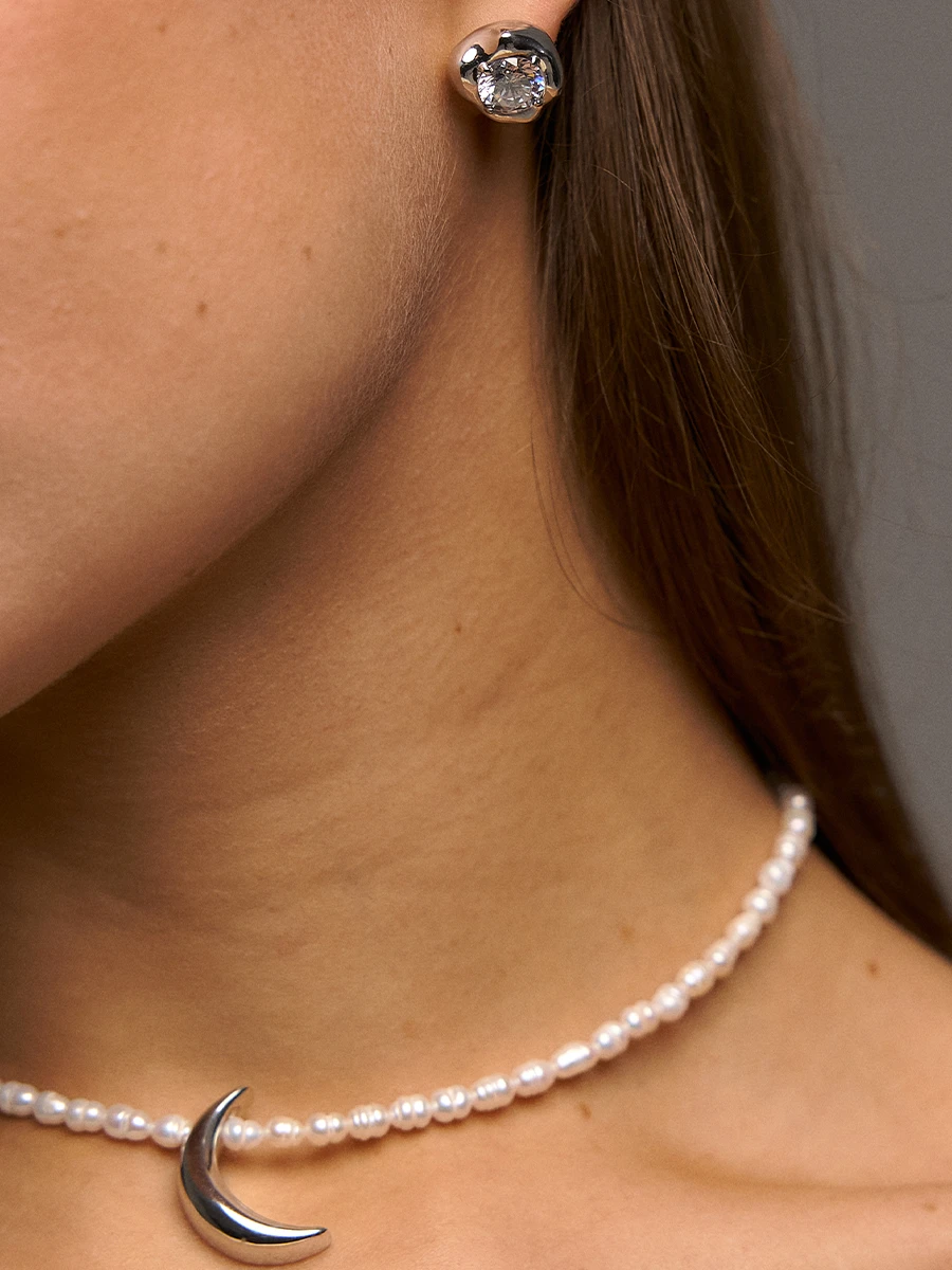 Колье из жемчуга Halfmoon silver