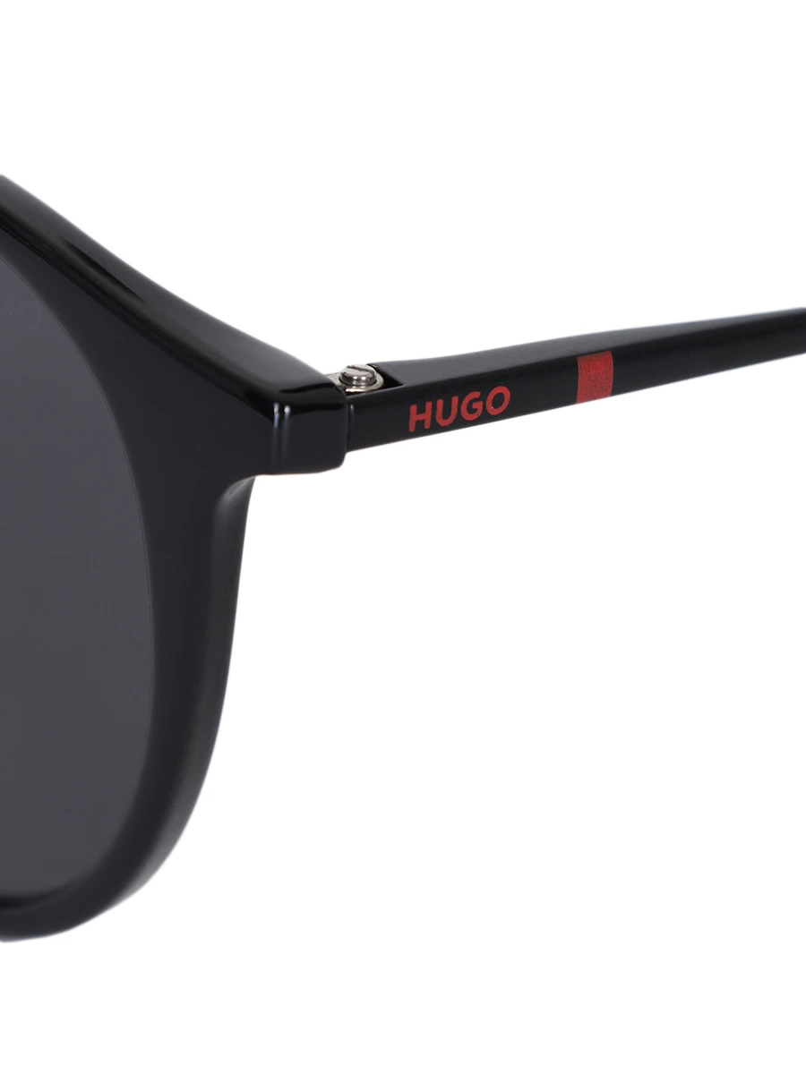 Очки солнцезащитные