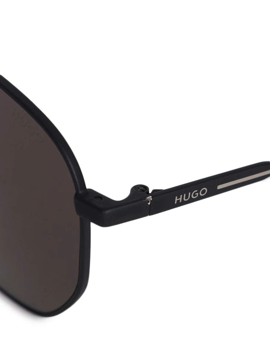 Очки солнцезащитные