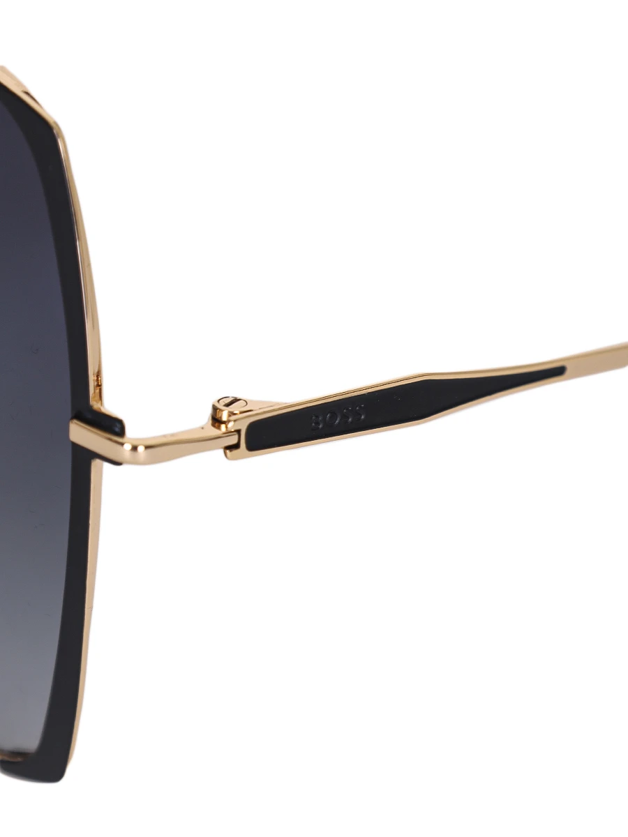 Очки солнцезащитные