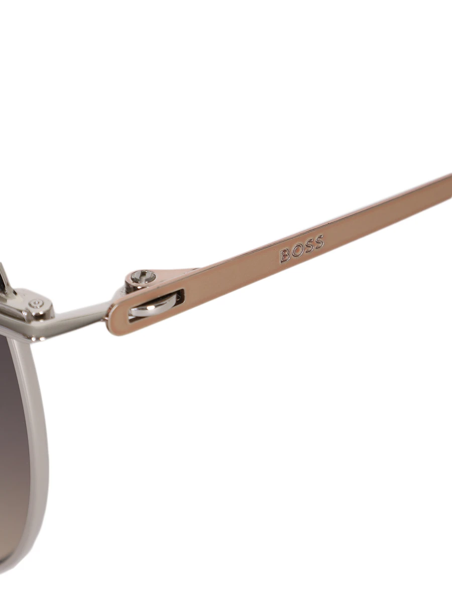 Очки солнцезащитные