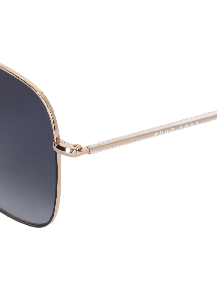 Очки солнцезащитные