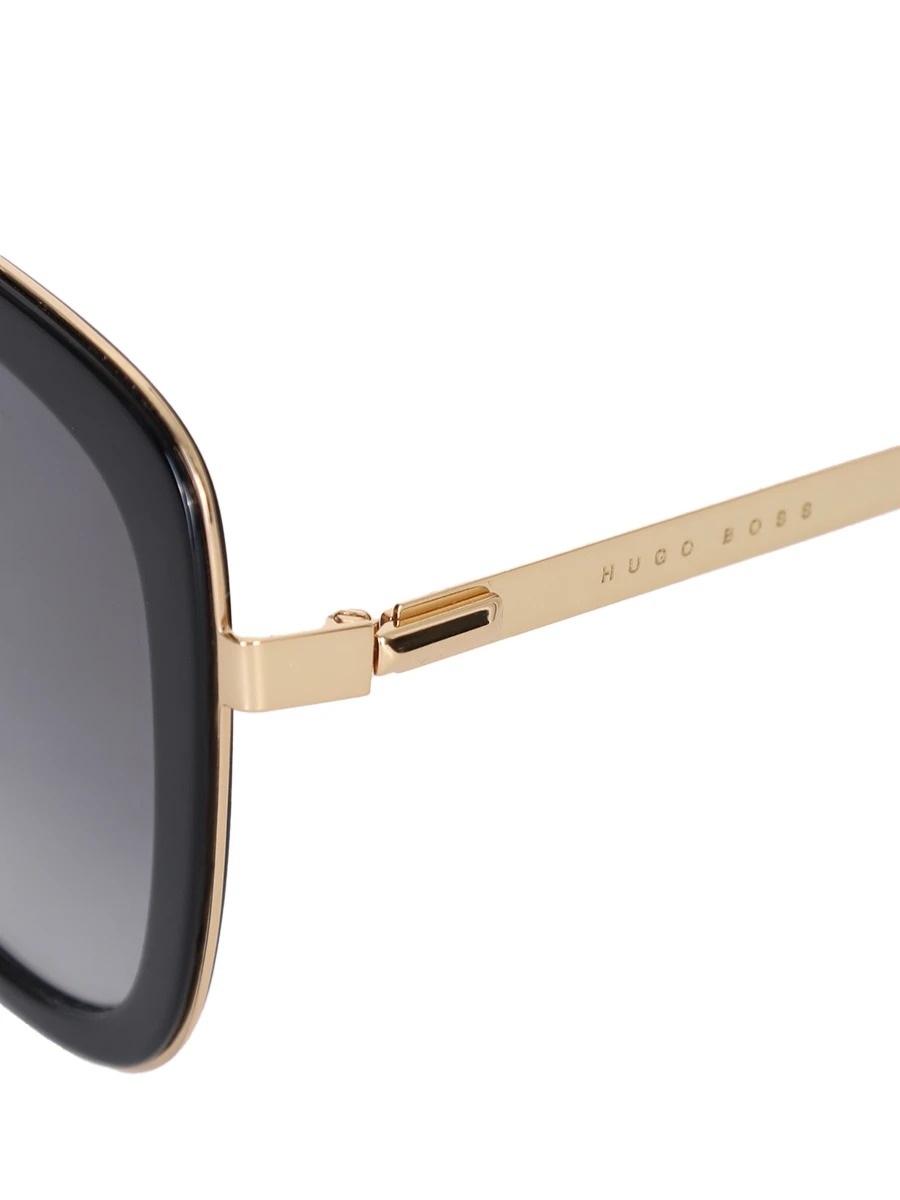 Очки солнцезащитные