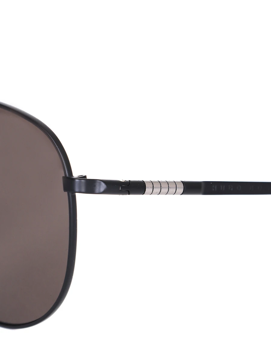 Очки солнцезащитные