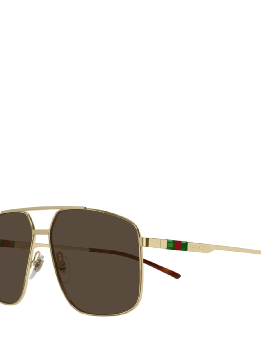 Очки солнцезащитные