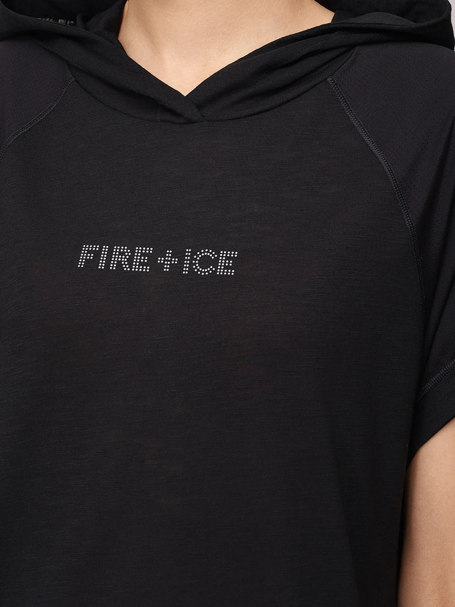 Футболка с логотипом Damia