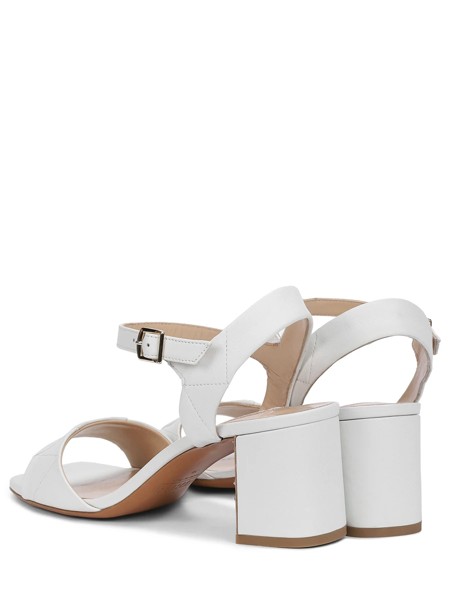 Босоножки кожаные