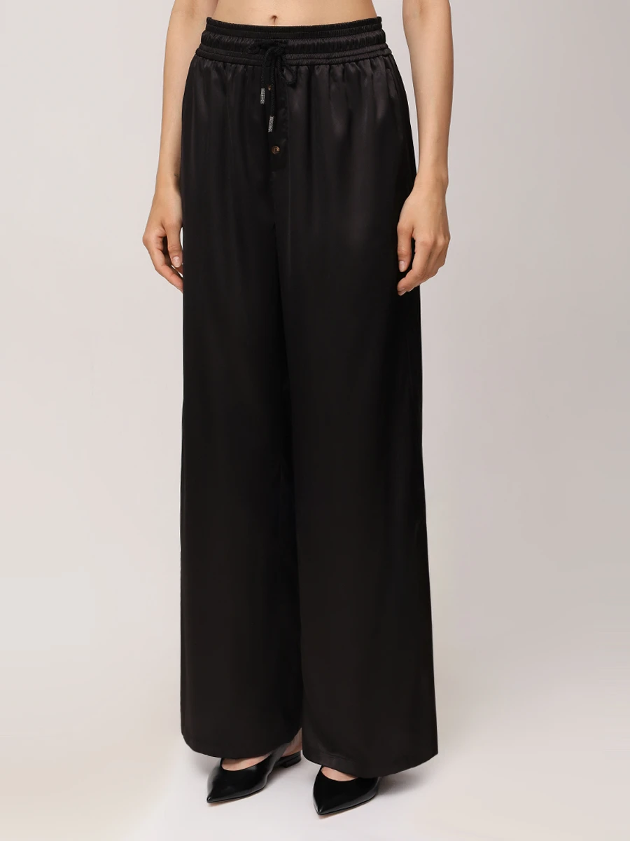 Костюм атласный