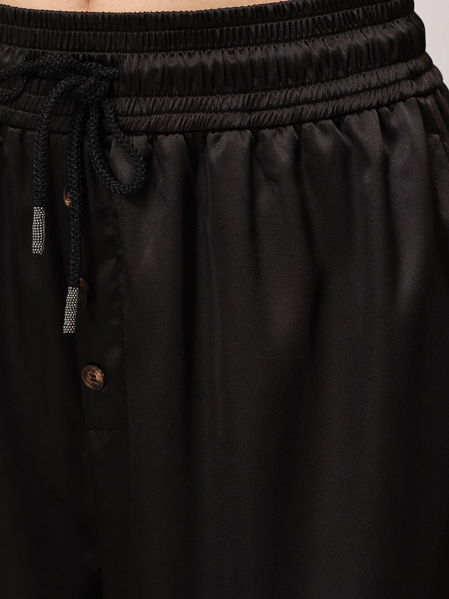 Костюм атласный