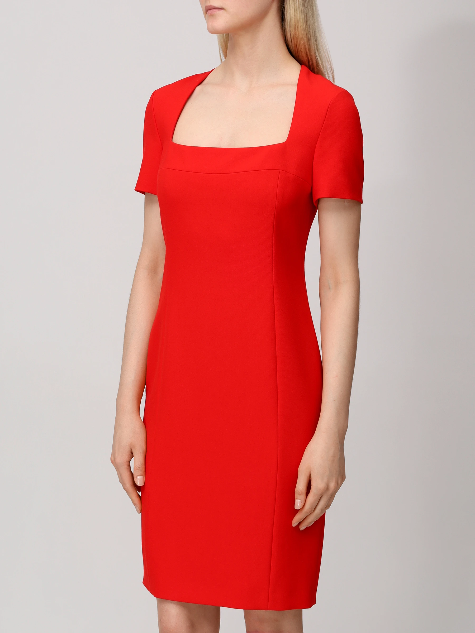 Платье-футляр из вискозы