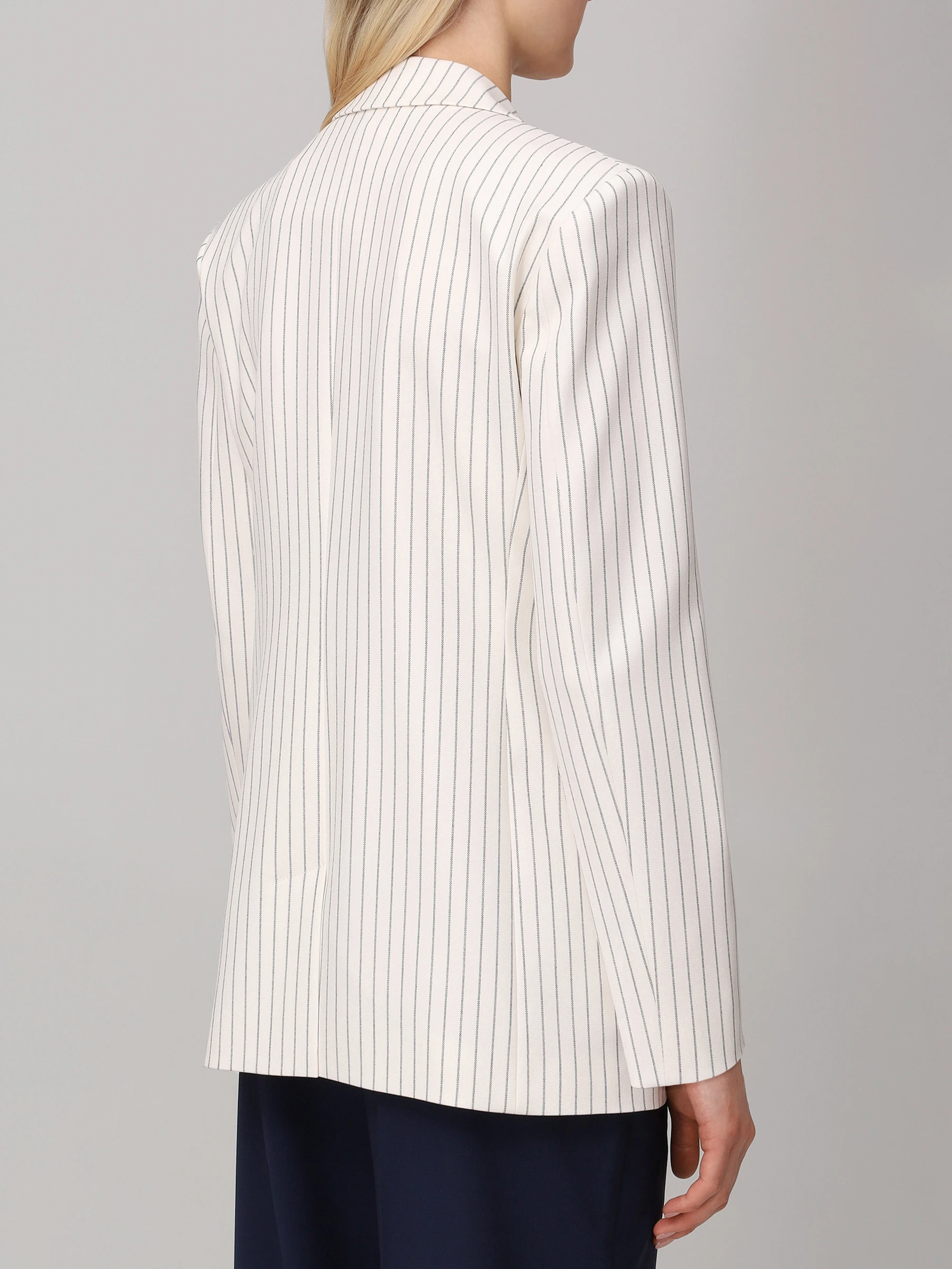 Пиджак в полоску