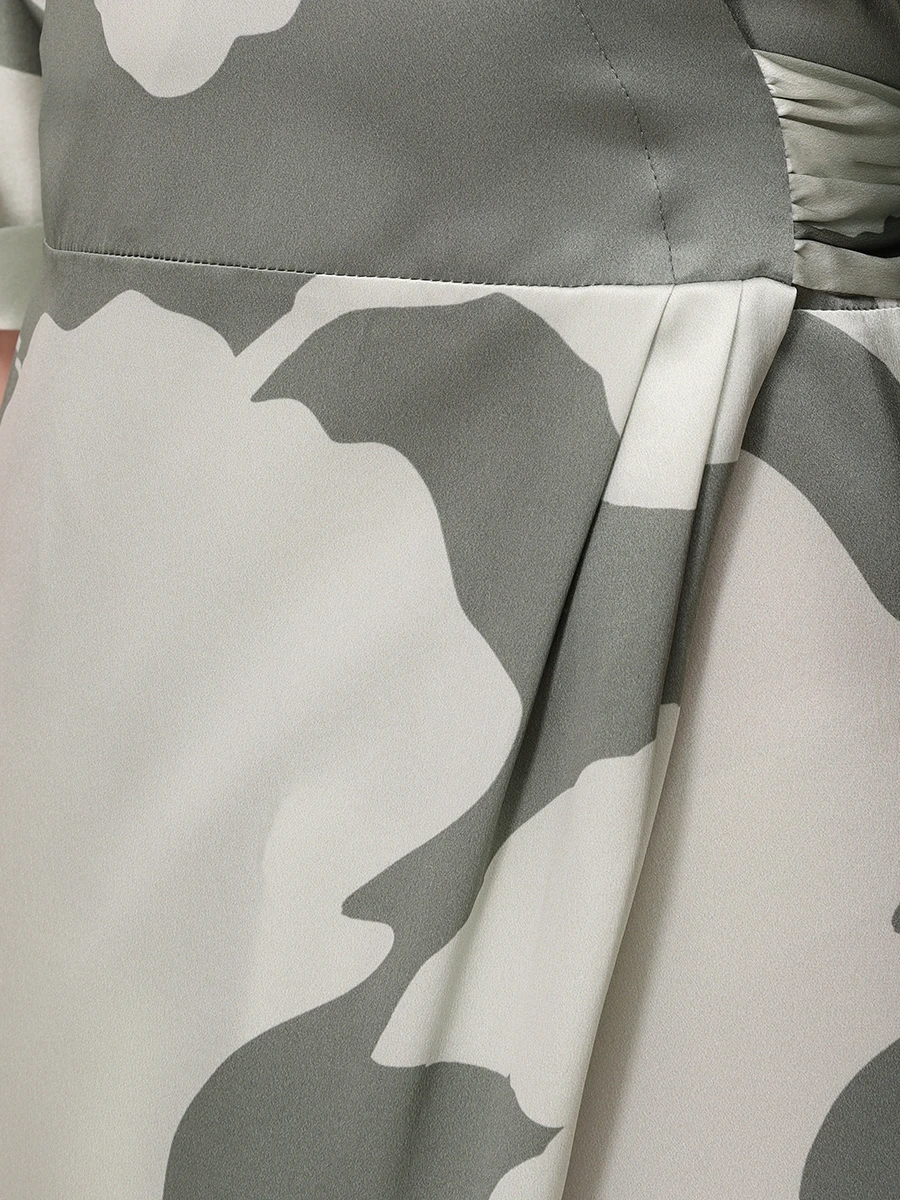 Платье шелковое