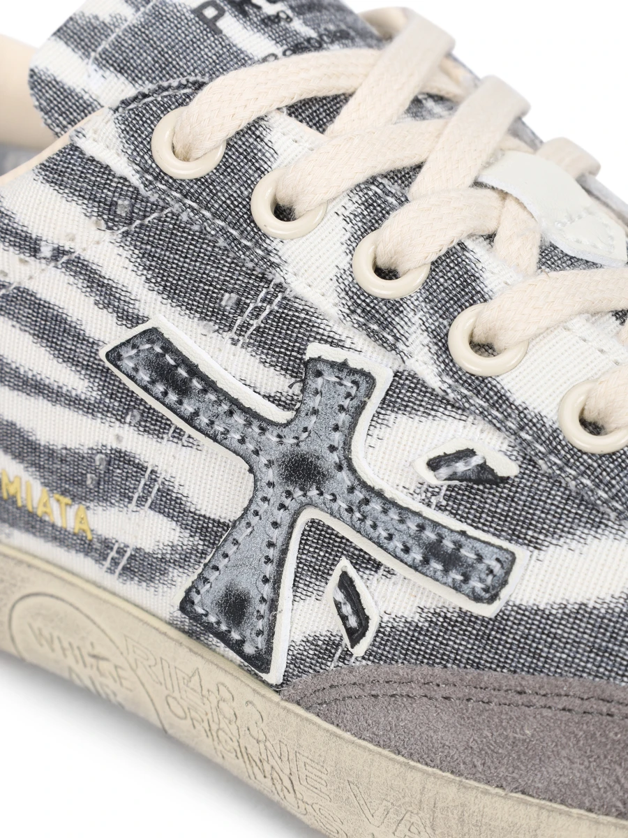 Кеды с принтом Stevend