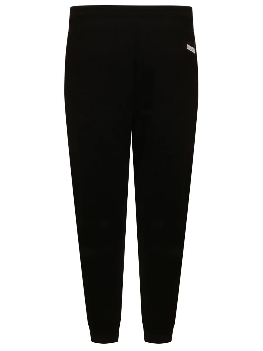 Костюм спортивный