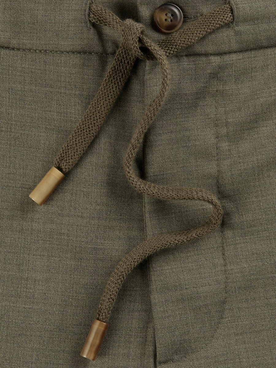 Костюм шерстяной