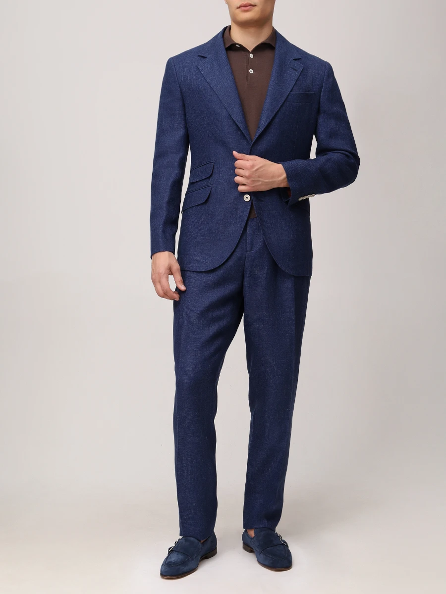 Костюм изо льна и шерсти