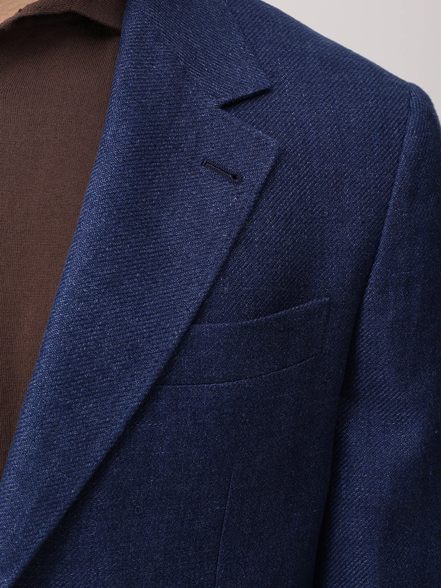 Костюм изо льна и шерсти