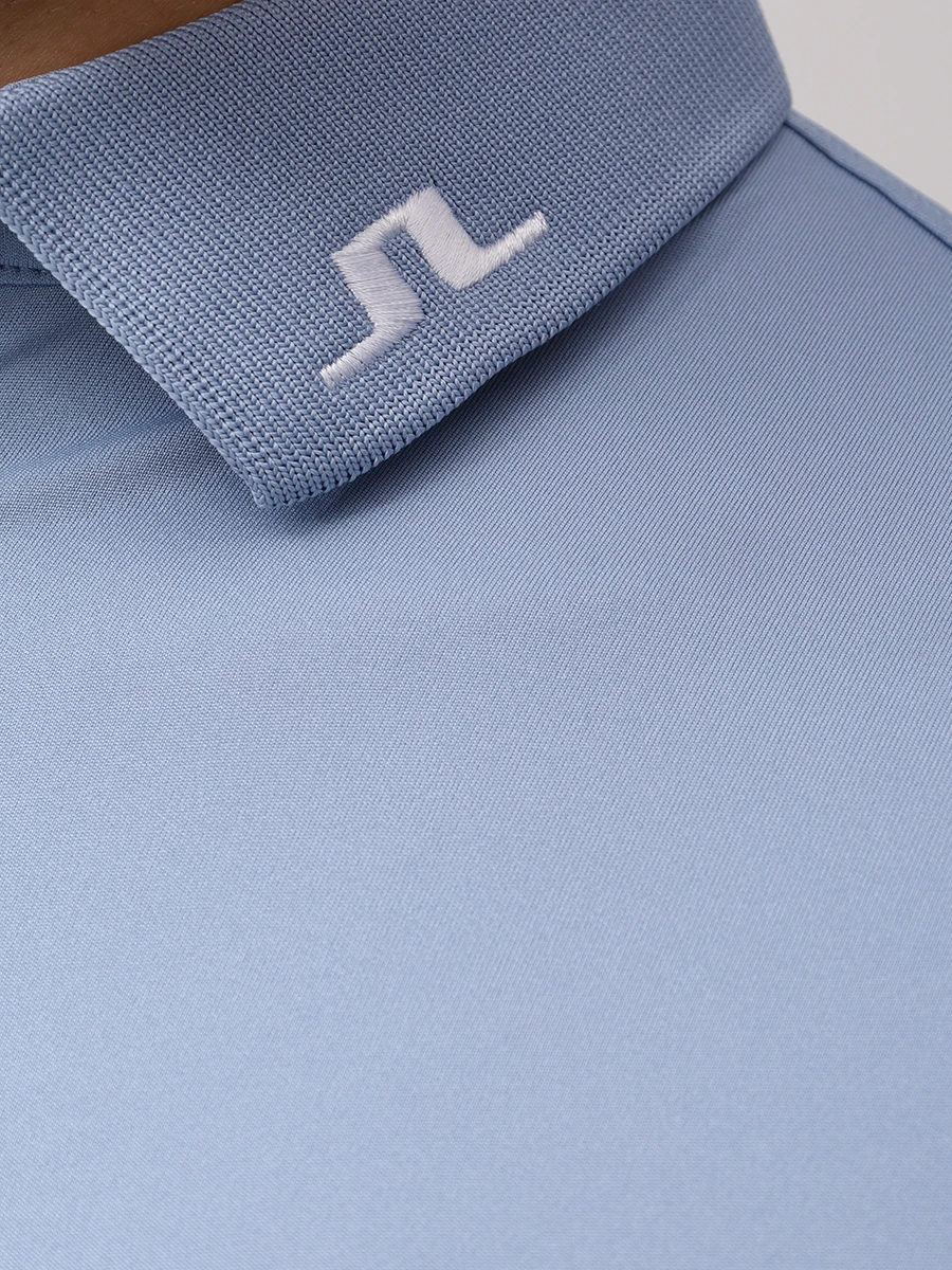 Поло с логотипом