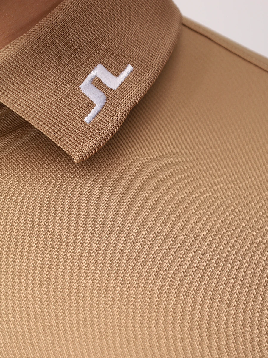 Поло с логотипом