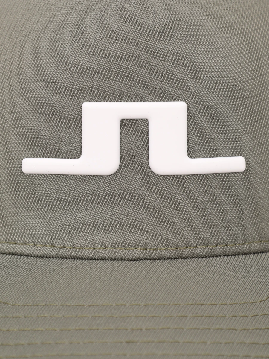 Бейсболка с логотипом